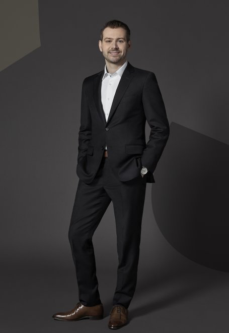 Derek Mior