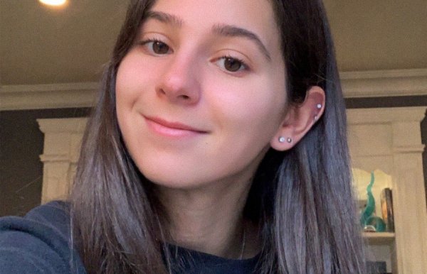 Maya Sacks
